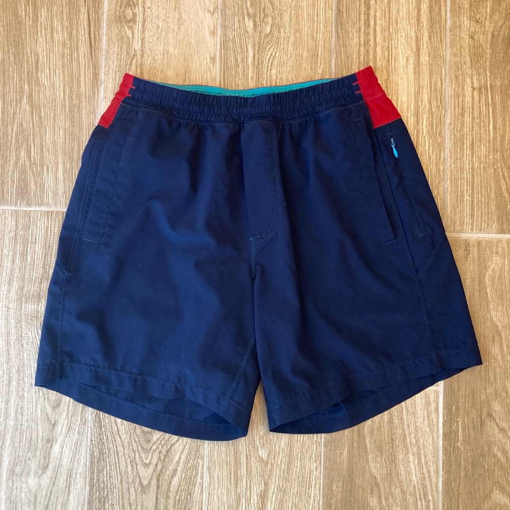 Birddogs navy/red shorts